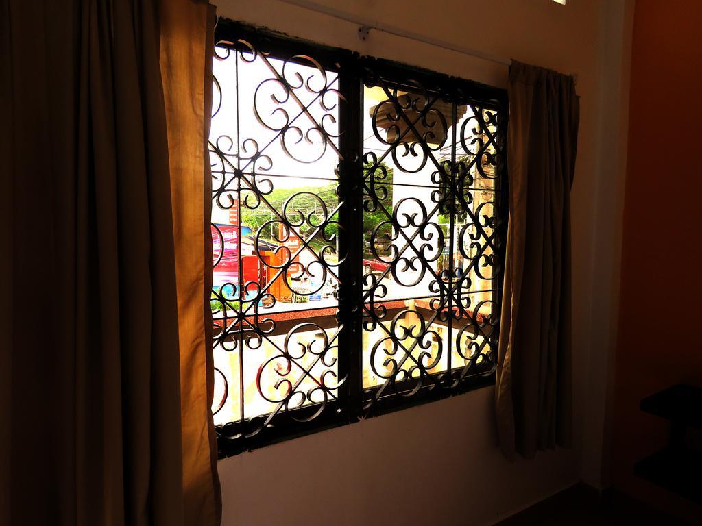 Invito Guesthouse Sihanoukville Extérieur photo